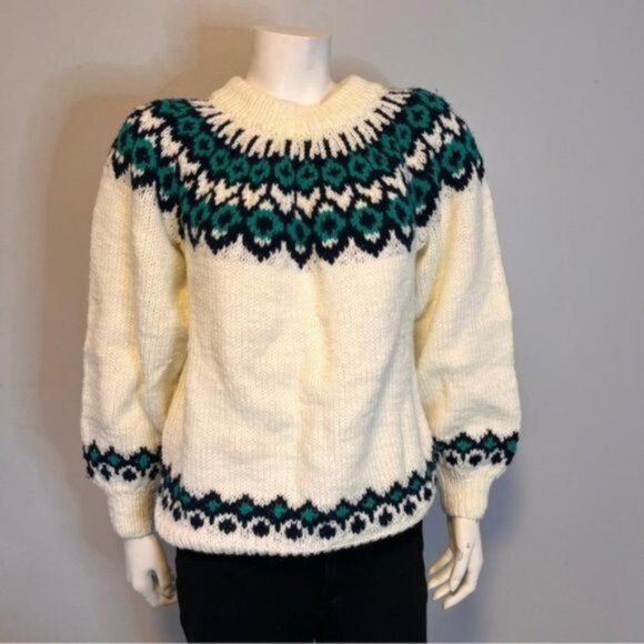 Hand Knitted Cream Green Fair Isle Jumper Sweater Size M-L - Picture 1 of 7